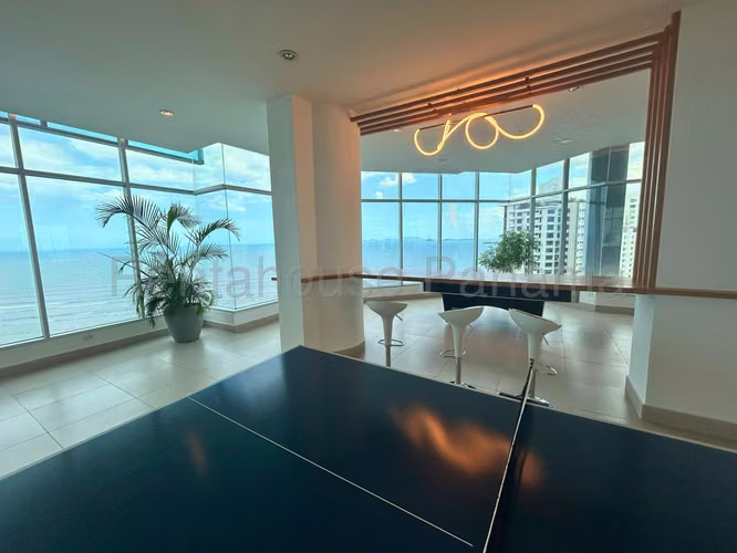 Se Vende Apartamento en Costa del Este LA26-1520