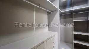 Alquiler de Apartamento con 215m2 en Santa Maria PH Greenview 26-8257SR - Imagen 12