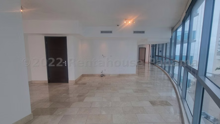 ALQUILER PH GRAND TOWER PUNTA PACIFICA APARTAMENTO