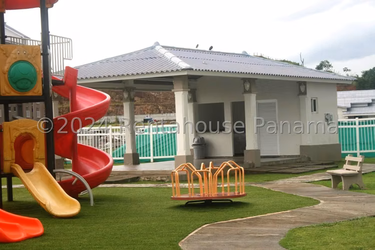 Apartamento En Venta En Playa Dorada, Arraijan ABS