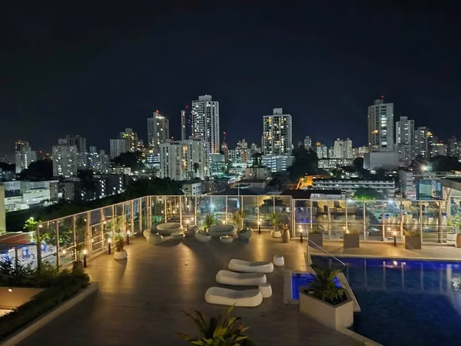PH Park Square - Apartamento en Alquiler Amoblado en San Francisco Carrasquilla