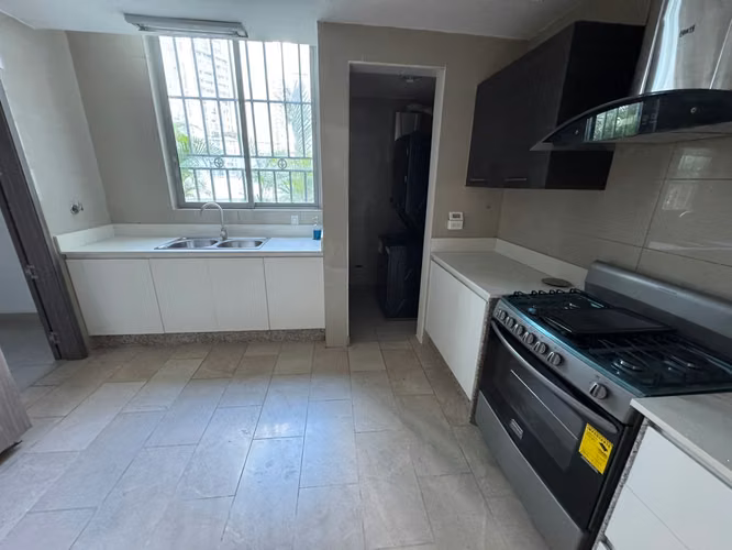 Se vende apartamento Ph Grand Tower en Punta PacIfica
