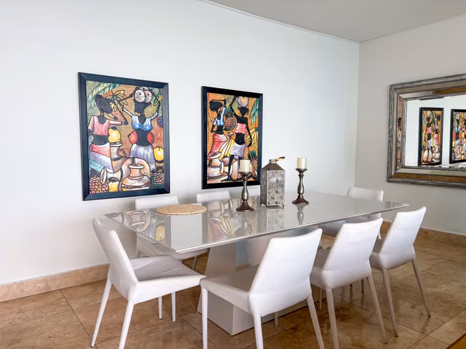 3 Recámaras frente al mar remodelado en lujo Punta Pacifica