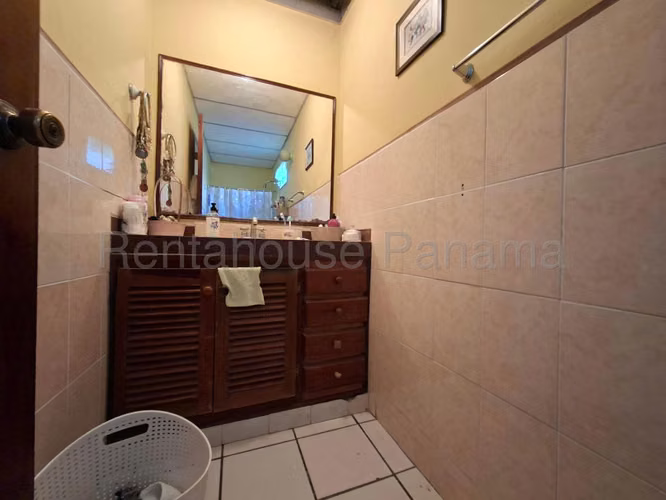 Vendo Casa de 177 m² en Condado del Rey 26-6663GG