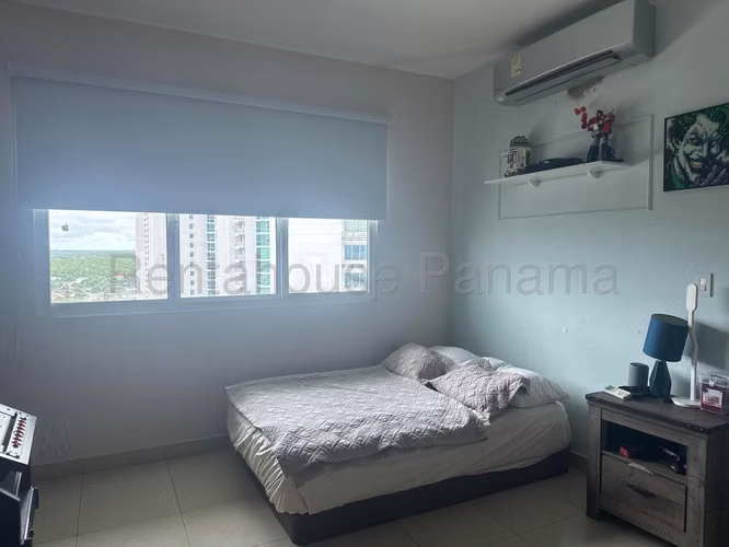 Vendo Apartamento de 440 m² en PH Zeus, Costa del Este 26-3248GG