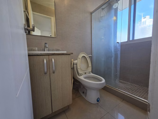 Se Alquila Apartamento en PH Rokas Condado del Rey