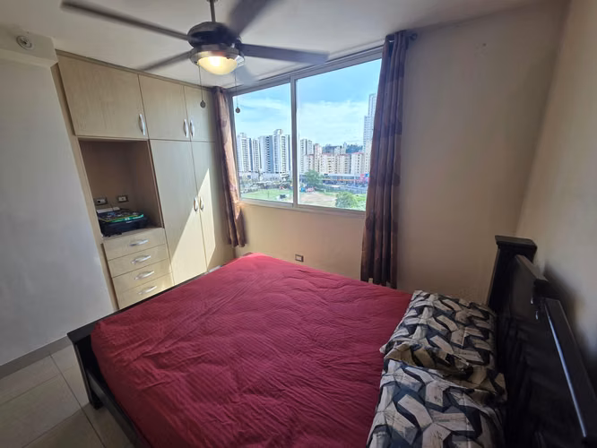 Se Alquila Apartamento en PH Rokas Condado del Rey