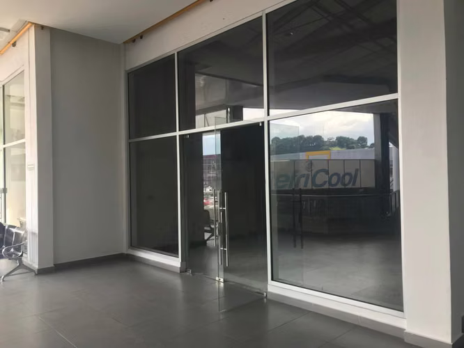 Local Comercial en Alquiler en Brisas del Golf AFC 26-7380