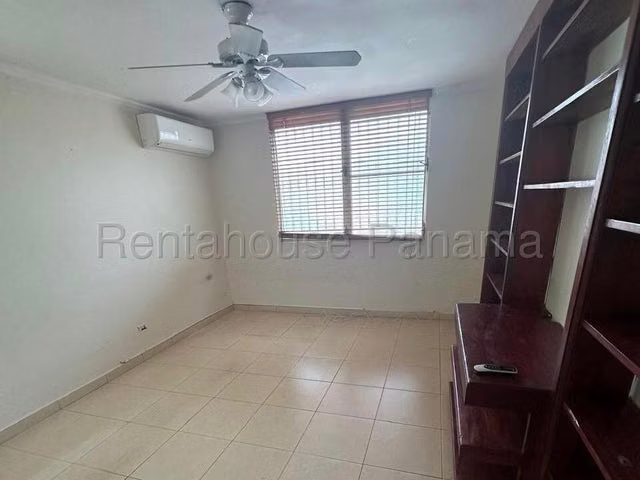 Vendo casa en Altos del Golf LF26-8317 Solo Cliente Directo