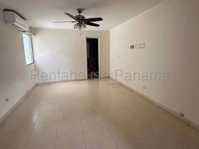 Vendo casa en Altos del Golf LF26-8317 Solo Cliente Directo