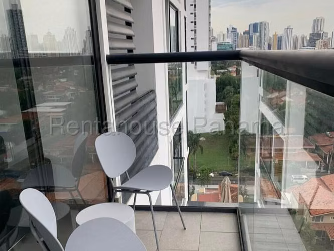 Apartamento en Alquiler en Coco del Mar AFC 26-7574