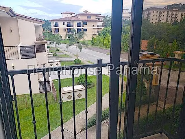 Apartamento en Venta en Clayton AFC 25-8045