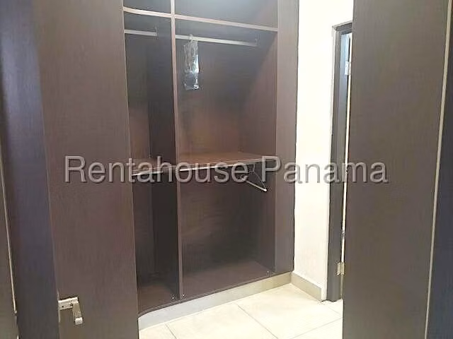 Apartamento en Venta en Clayton AFC 25-8045