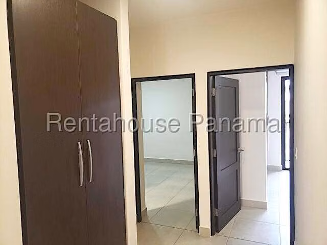 Apartamento en Venta en Clayton AFC 25-8045