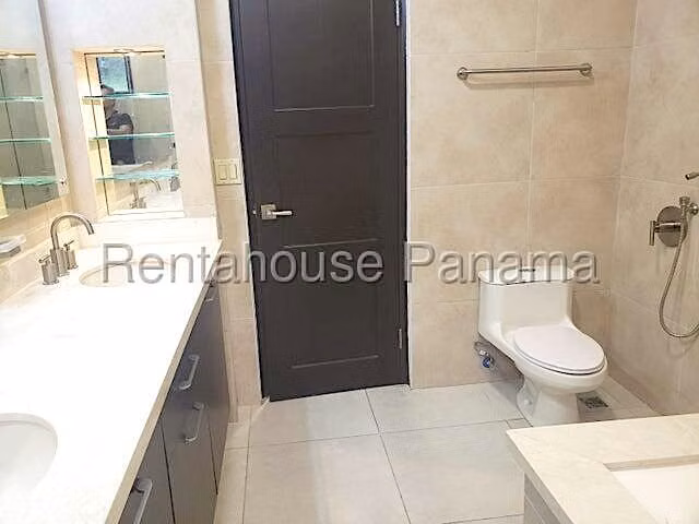 Apartamento en Venta en Clayton AFC 25-8045