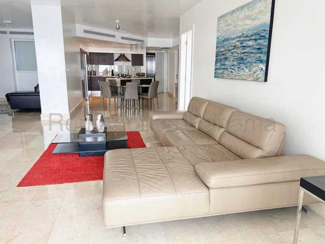 Apartment for rent in Avenida Balboa Ph YOO CCO