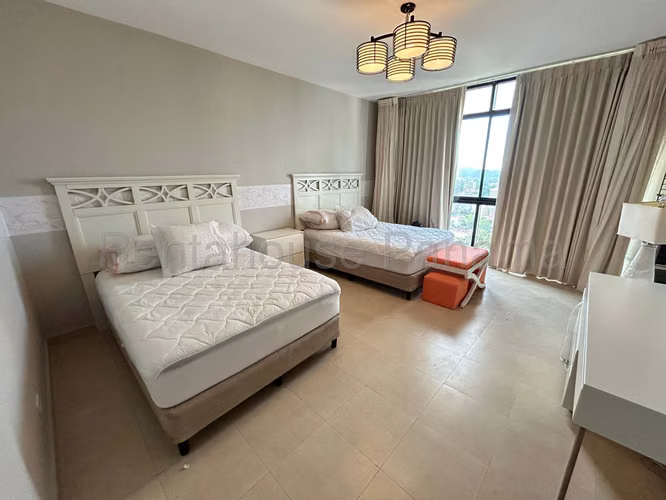 Alquiler de Apartamento en Avenida Balboa Ph Miramar plaza CCO