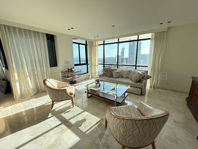 Alquiler de Apartamento en Avenida Balboa Ph Miramar plaza CCO