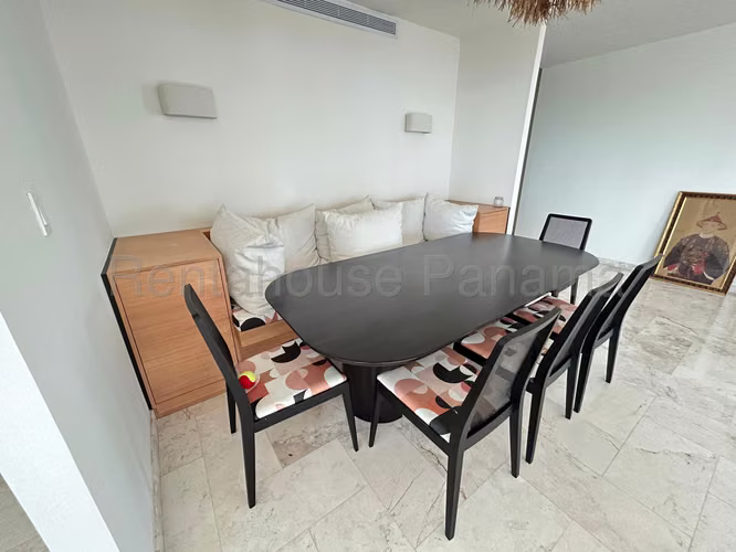 Alquiler de Apartamento en Avenida Balboa Ph Miramar plaza CCO