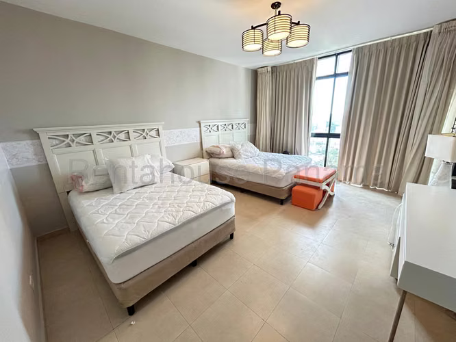 Alquiler de Apartamento en Avenida Balboa Ph Miramar plaza CCO