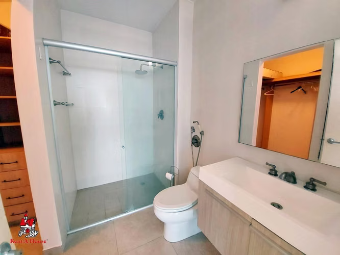 Venta de Apartamento en Avenida Balboa Ph H2O CCO