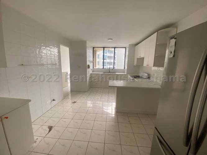 Venta de Apartamento en Avenida Balboa Ph Costa del mar CCO - Imagen 5