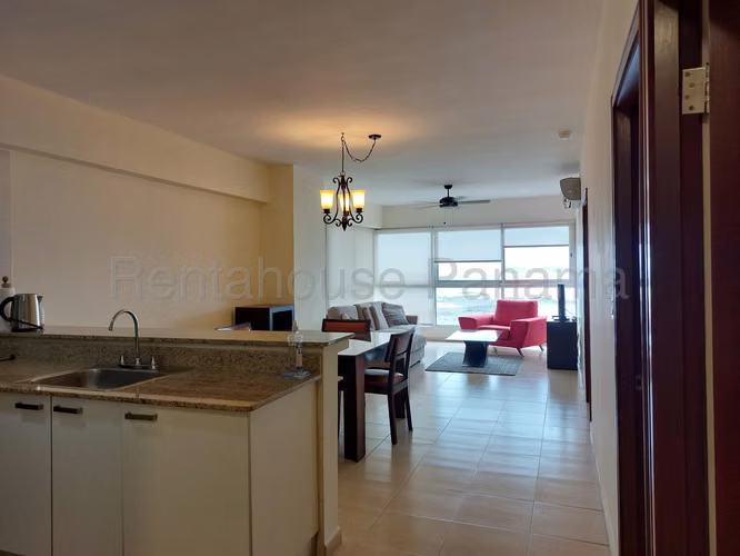 Alquiler de Apartamento en Bellavista Ph Grandbay Tower CCO