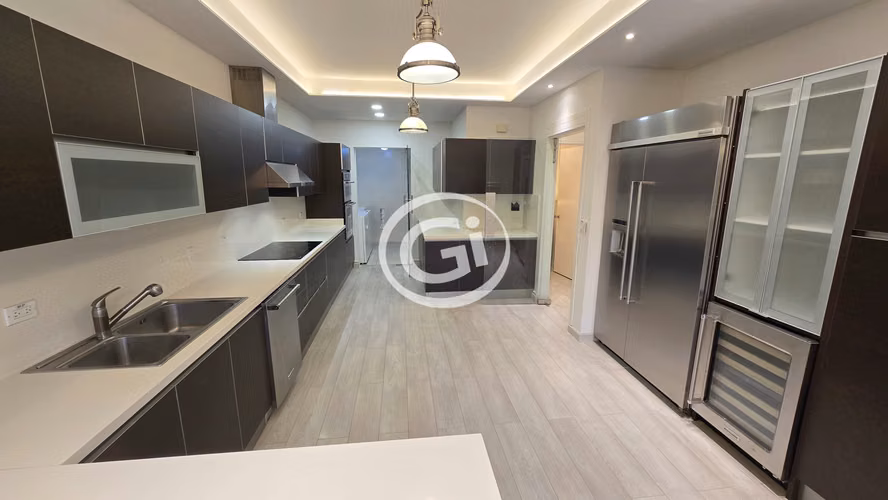 Alquiler Apartamento Embassy Club Moderno Garden. Modelo Especial
