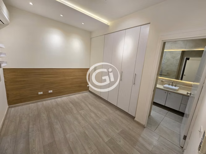 Alquiler Apartamento Embassy Club Moderno Garden. Modelo Especial