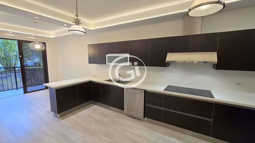 Alquiler Apartamento Embassy Club Moderno Garden. Modelo Especial