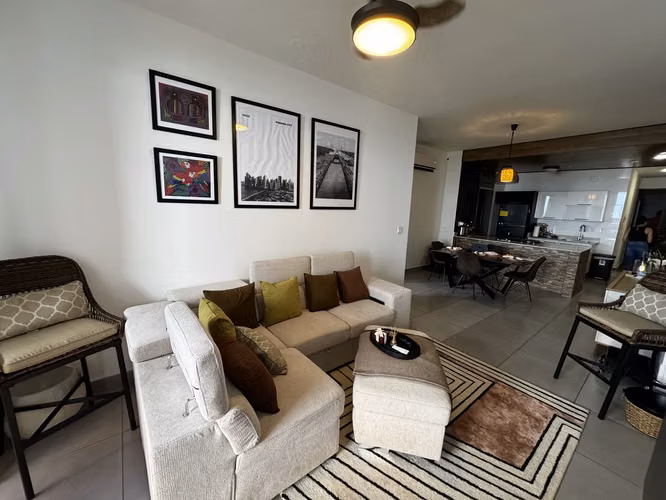 Apartamento Amueblado en Avenida Balboa, Ciudad de Panamá, Panamá