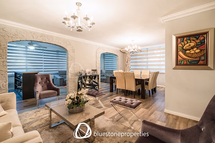 Marbella – Amplio Apartamento – 180mts2 – 190,000