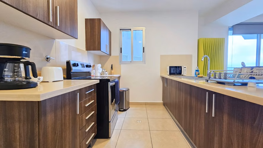 ALQUILO APARTAMENTO AMOBLADO PH OASIS ON THE BAY 240 M2