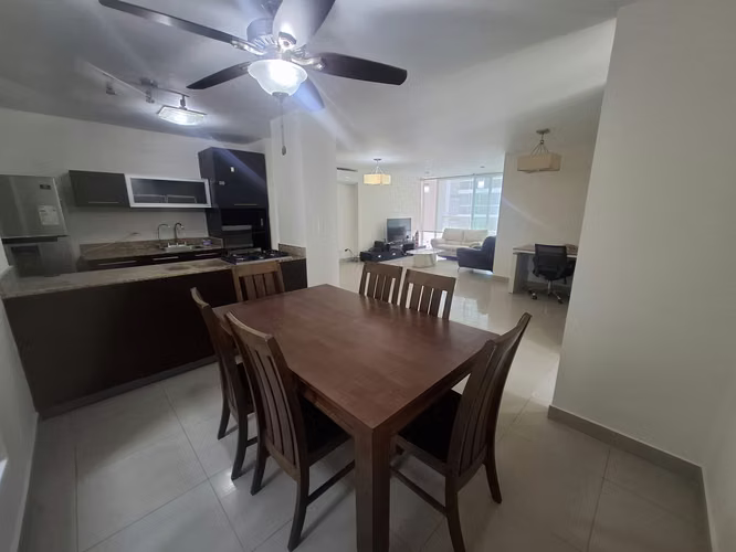 Apartamento en Venta en Costa del Este.