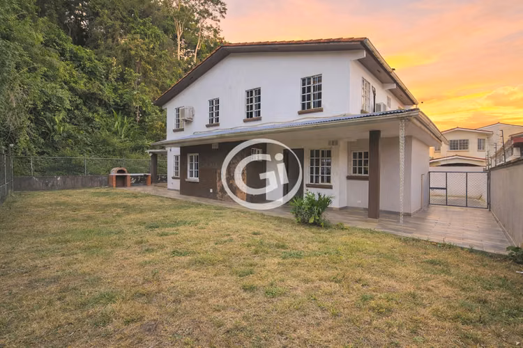 Venta Moderna Casa Unifamiliar Green Valley Albrook. Remate Bancario