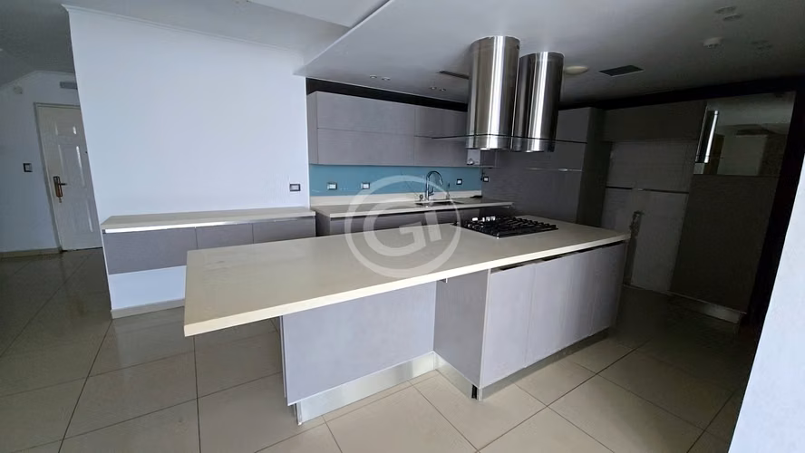 Venta Apartamento Duplex Avenida Balboa Vista al Mar Remate