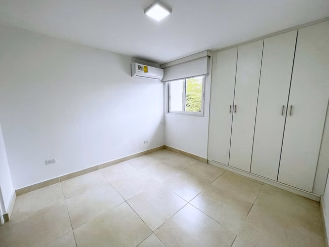 Apartamento en Venta en Panamá Viejo Residences | 2 Habitaciones, Balcón y Línea Blanca Incluida