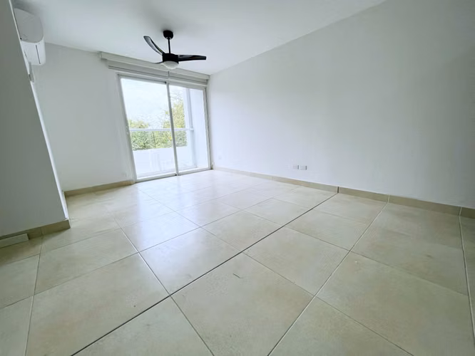 Apartamento en Venta en Panamá Viejo Residences | 2 Habitaciones, Balcón y Línea Blanca Incluida