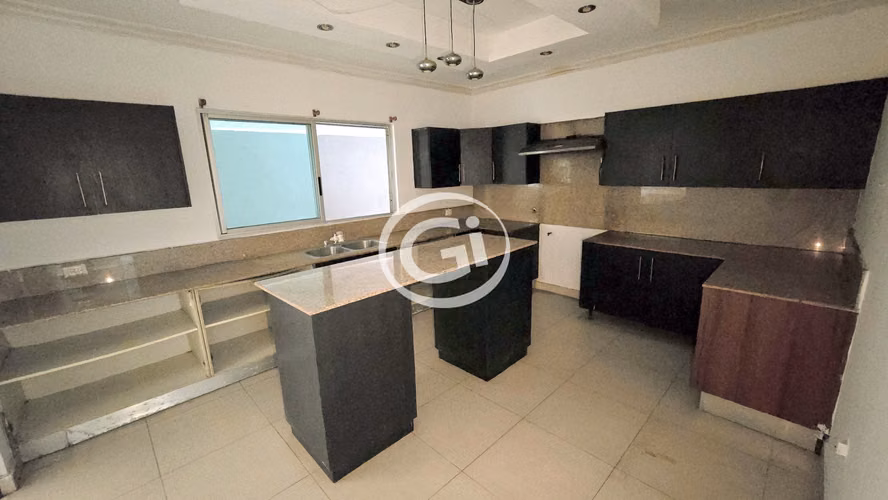 Venta Casa Unifamiliar Dorado Village Altos de Panamá. Remate Bancario