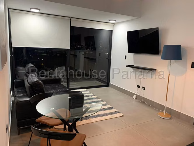 Se Vende Apartamento en Coco del Mar LA26-7578