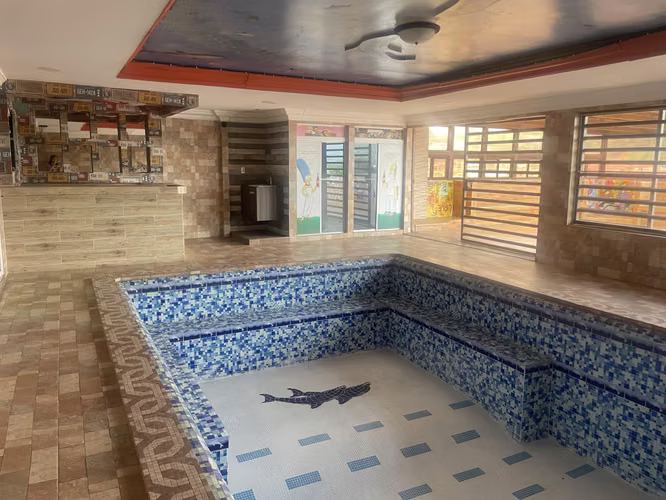 Venta de Casa en Brisas del Golf Occidente PISCINA Y BAR  NEGOCIABLE