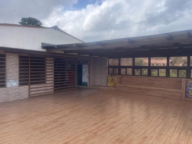 Venta de Casa en Brisas del Golf Occidente PISCINA Y BAR  NEGOCIABLE
