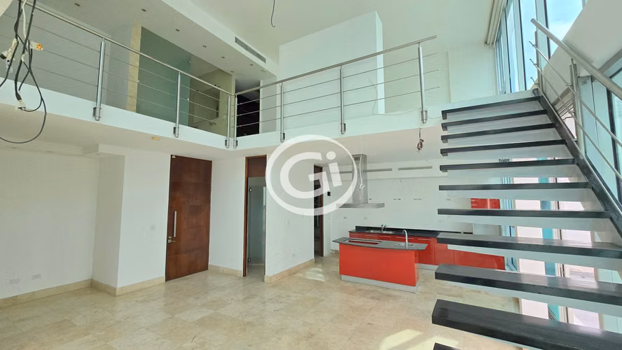 Venta Apartamento Loft Four 41 con Amplia Terraza. Remate Bancario