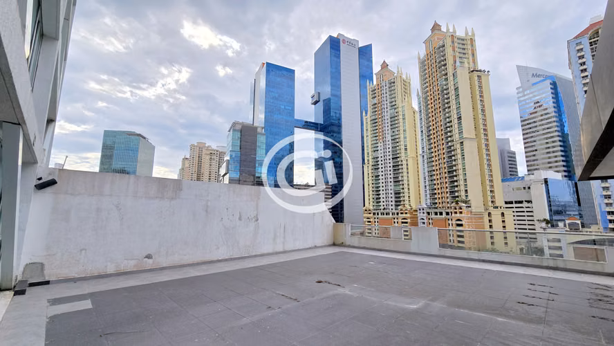 Venta Apartamento Loft Four 41 con Amplia Terraza. Remate Bancario