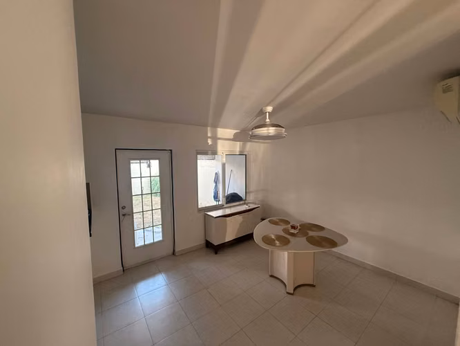 SE ALQUILA CASA EN QUINTAS DE VERSALLES