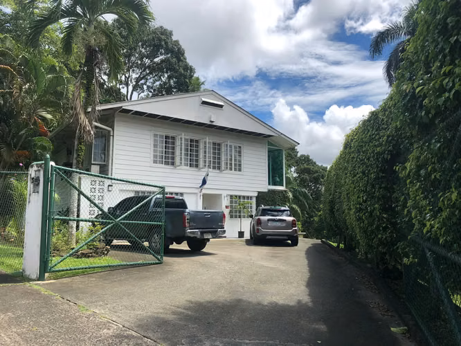 VENTA DE CASA A LOS PIES DEL CERRO ANCON - Imagen 3