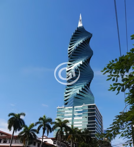 Venta Oficina Calle 50. 7 estacionamientos y 1 Depósito Vista al Mar