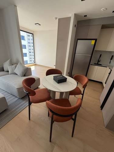 Re Venta de apartamento en PH Loom amoblado para inversión