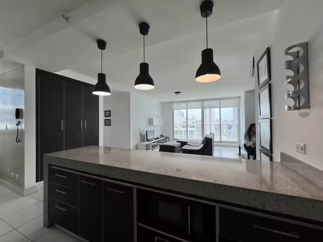 Apartamento Amoblado en Alquiler – El Cangrejo | 120 m² | $1,750