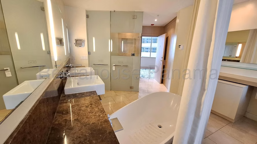 Apartamento en Venta en Punta Pacifica 26*8837Mfk